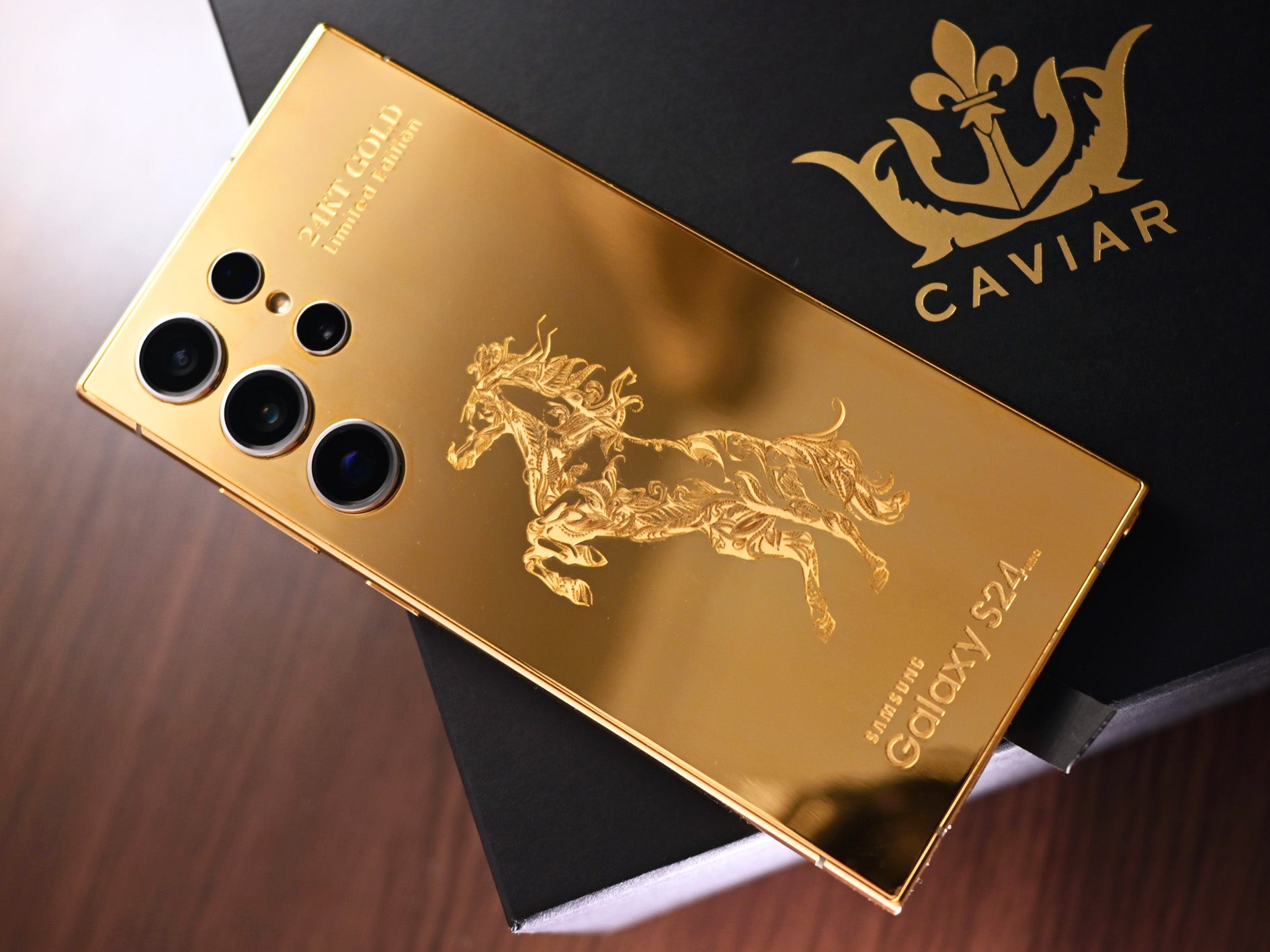 Samsung S24 Ultra - 24kt Gold