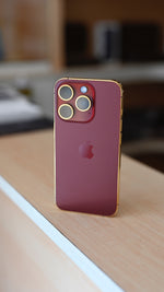 Iphone 15 pro max maroon color